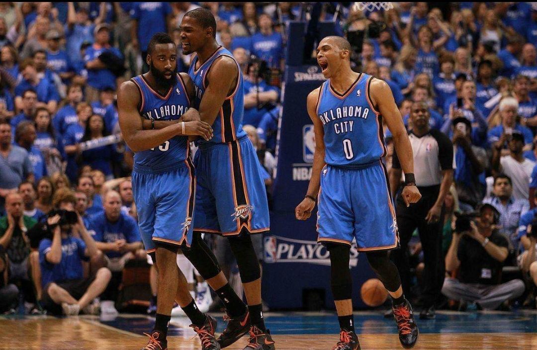  雷霆新秀隔扣戈贝尔引爆全场  