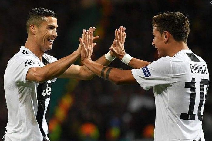  博洛尼亚老将发威，斯科鲁普斯基神扑保城门  